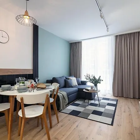 Comfort Design Studio, Center アパート *