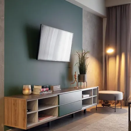 Avalon Design Near Center