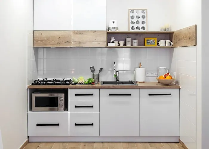 Avalon Design Near Center