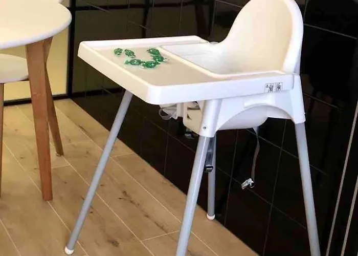 Avalon Design Near Center *