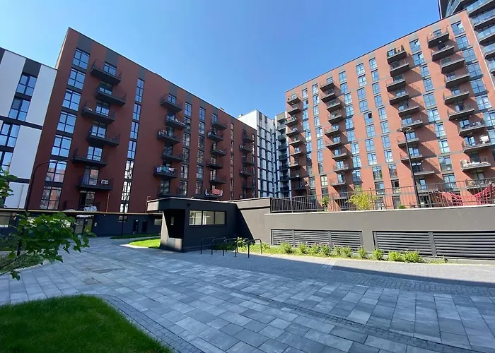 Avalon Design Near Center * Lemberg